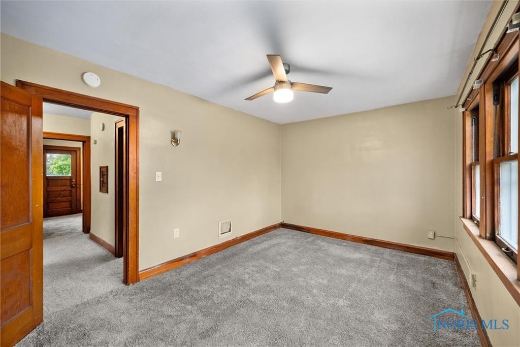 3523 Elm Street