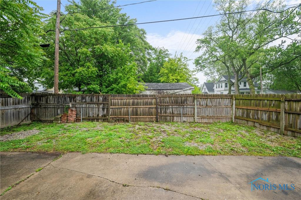 902 Coventry Avenue