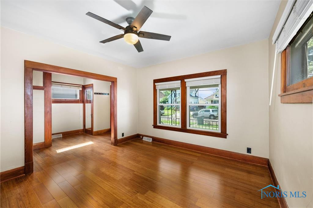 1927 Greenwood Avenue