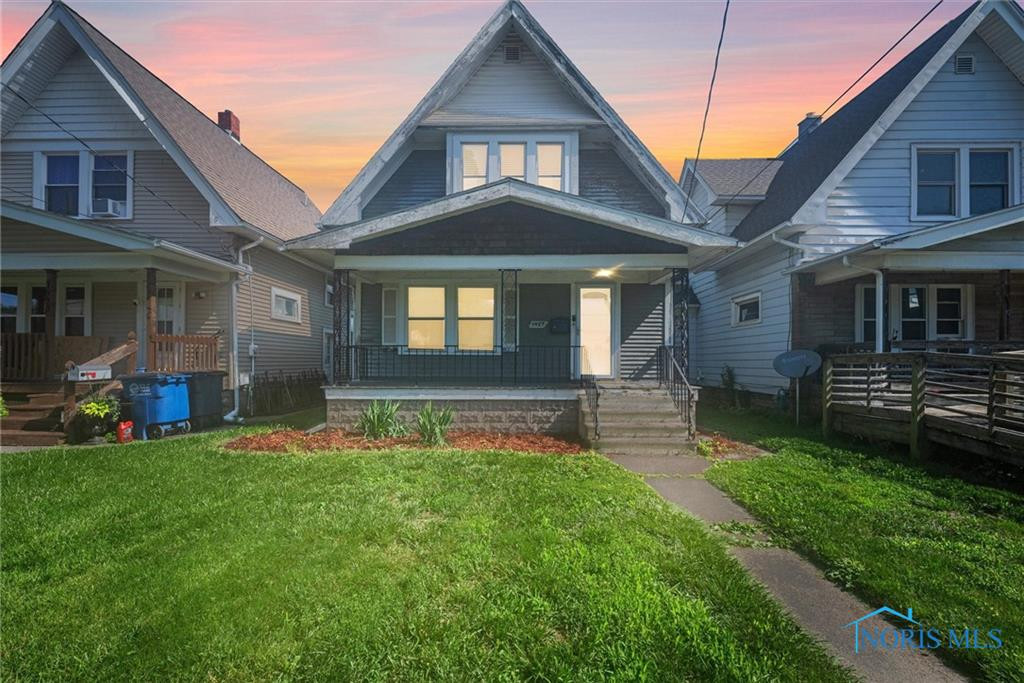 1927 Greenwood Avenue