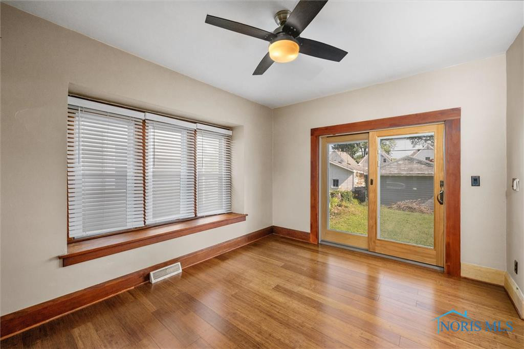 1927 Greenwood Avenue