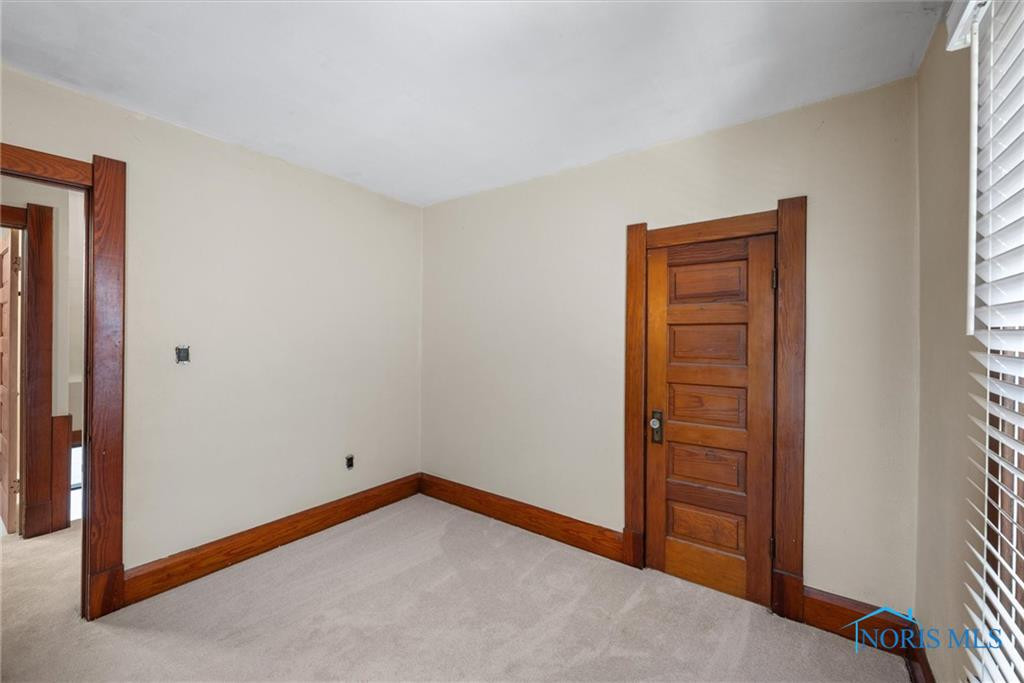 1927 Greenwood Avenue