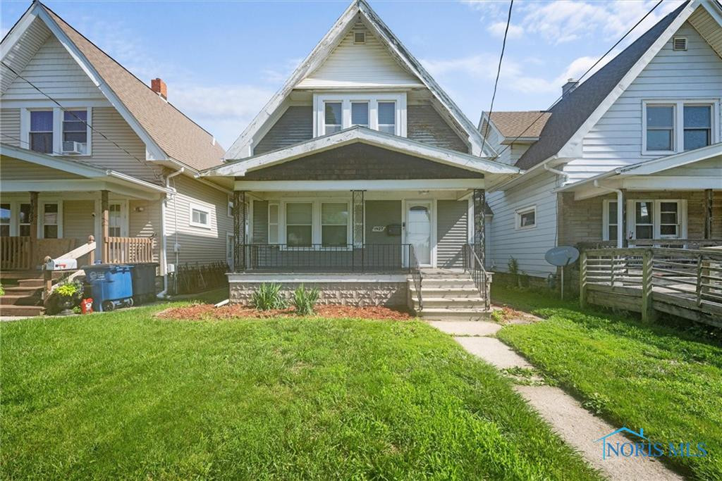 1927 Greenwood Avenue