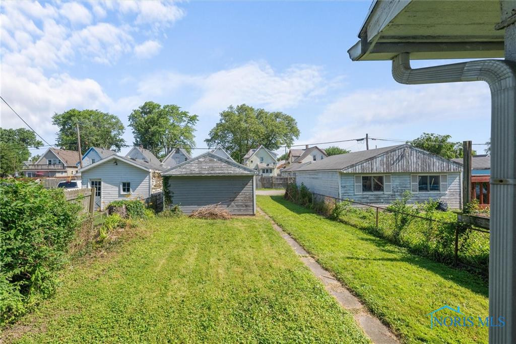 1927 Greenwood Avenue