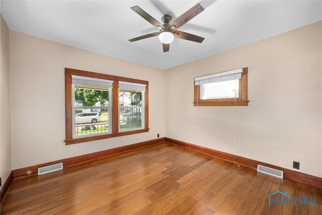 1927 Greenwood Avenue