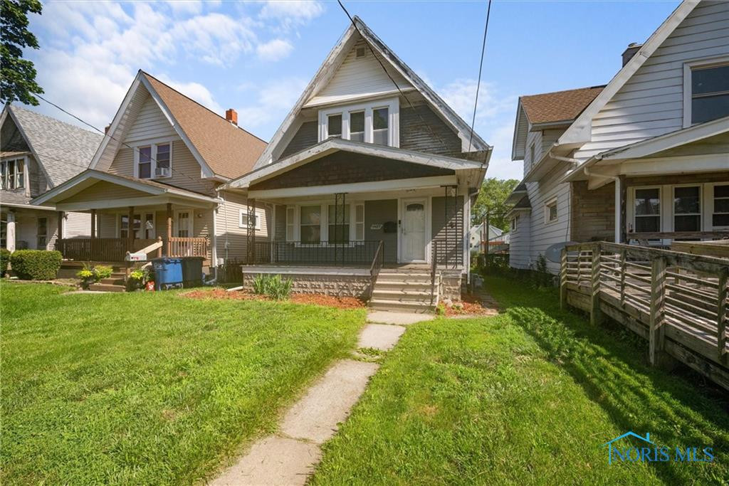 1927 Greenwood Avenue