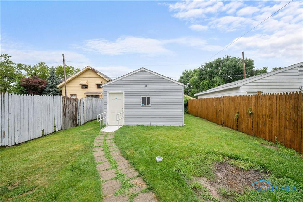 450 Yondota Street