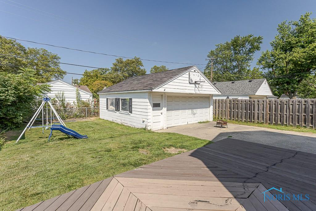 5061 Hallgate Avenue