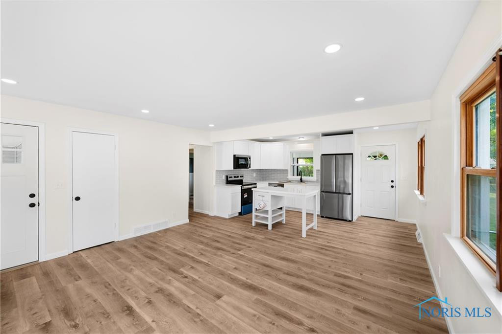 2413 Murray Drive
