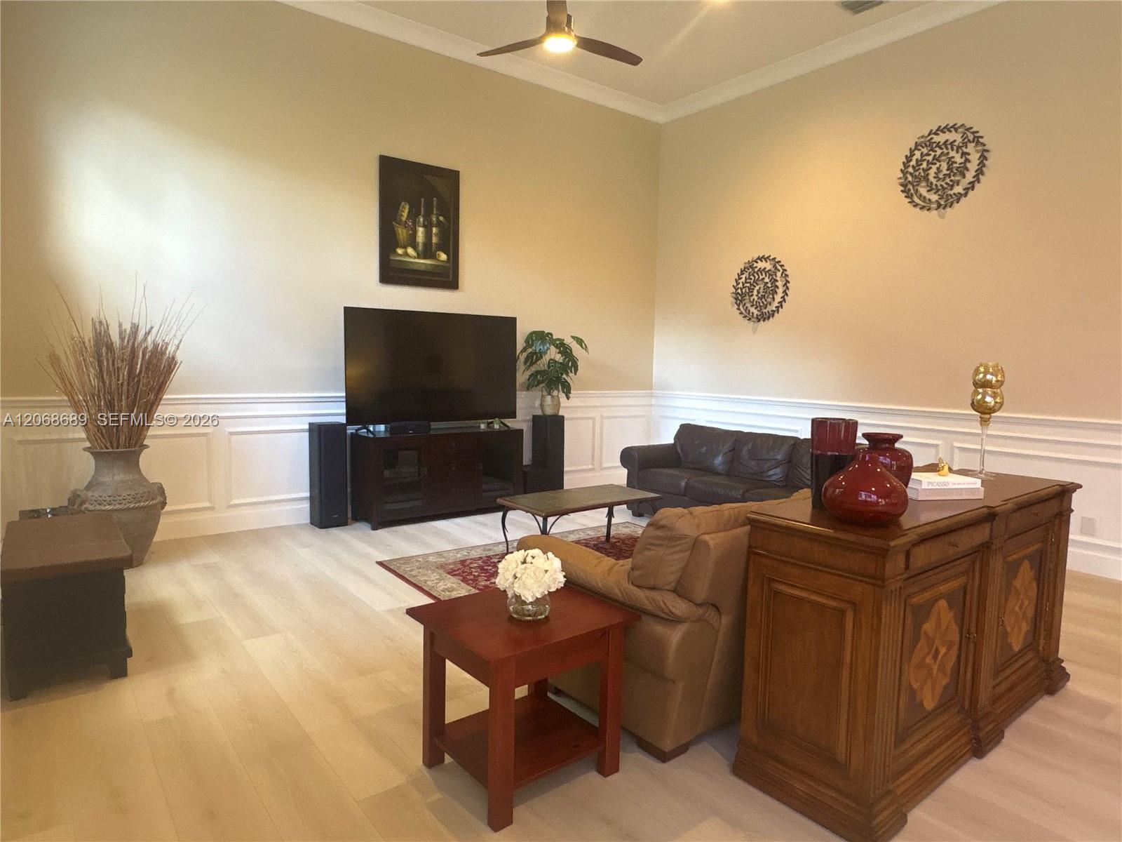 10660 SW 44th Ct