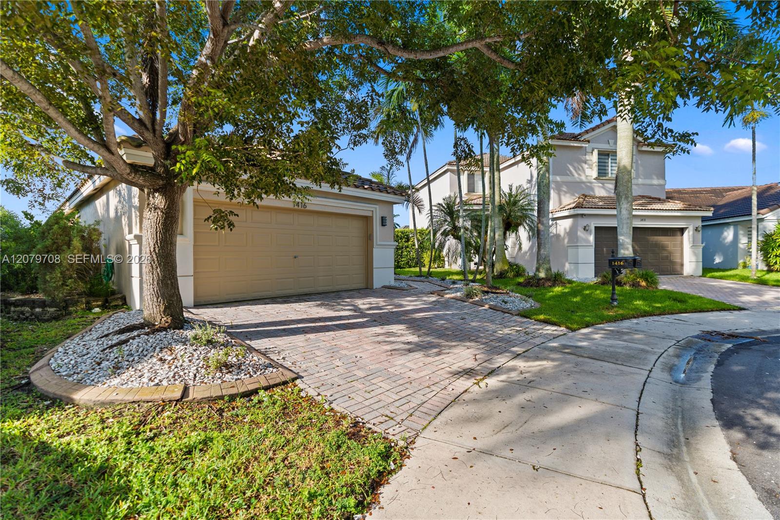 1416 Canary Island Dr