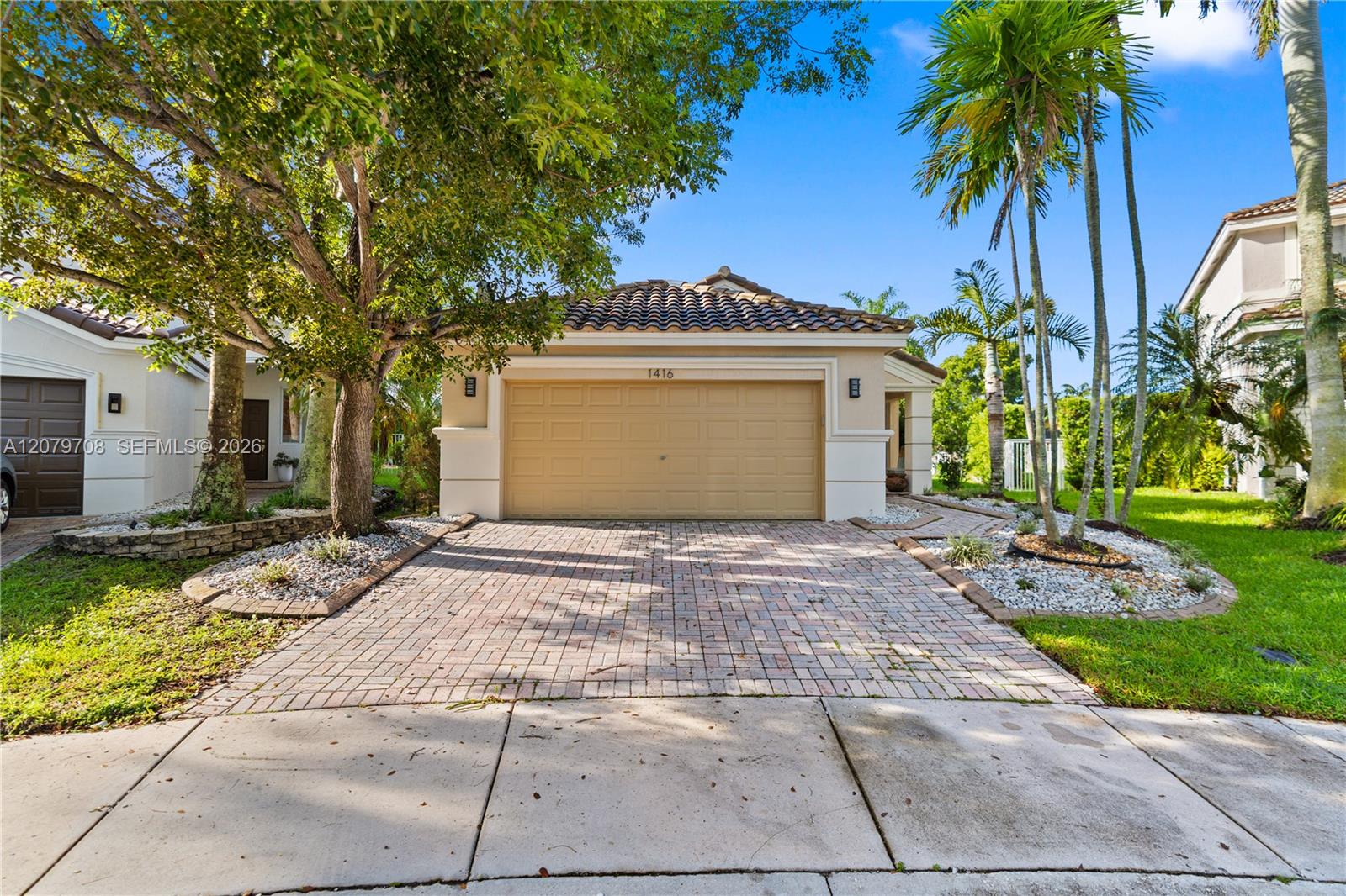 1416 Canary Island Dr