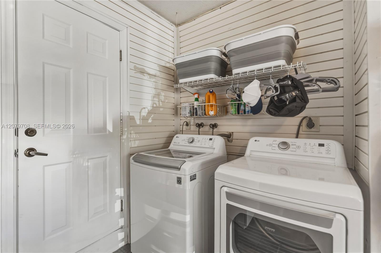 1416 Canary Island Dr
