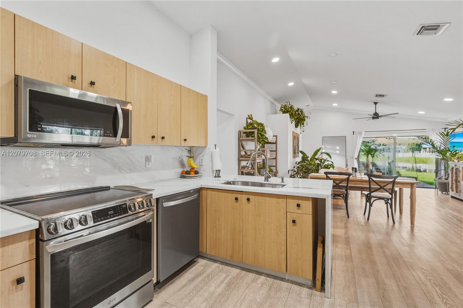 1416 Canary Island Dr