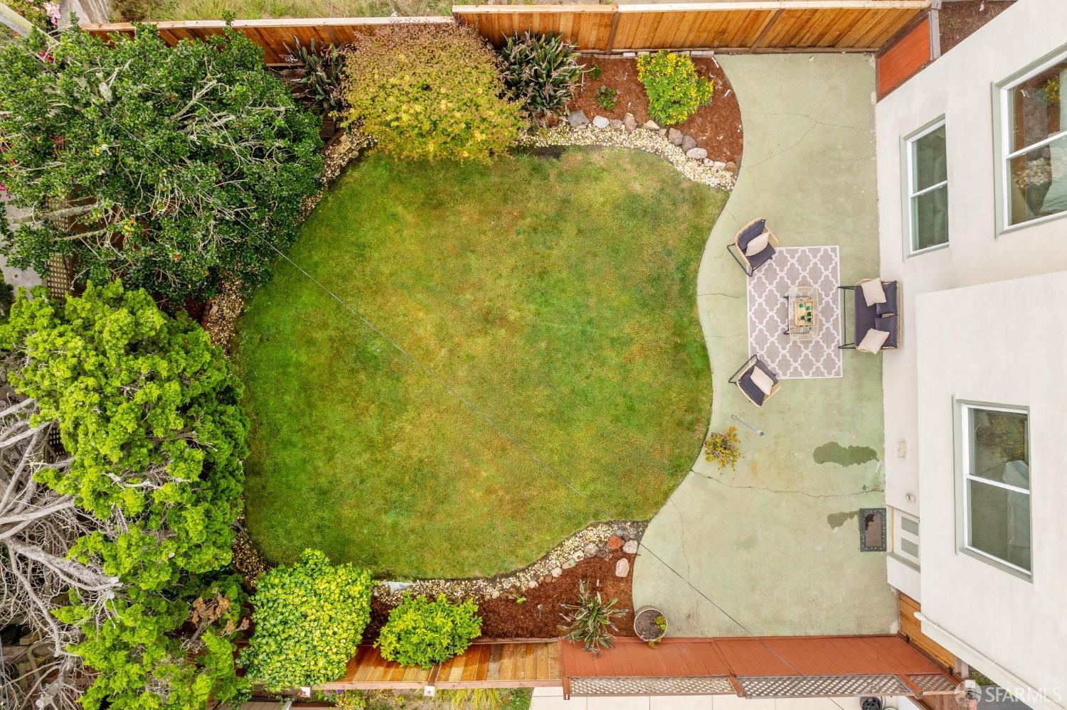 1555 Eucalyptus Drive