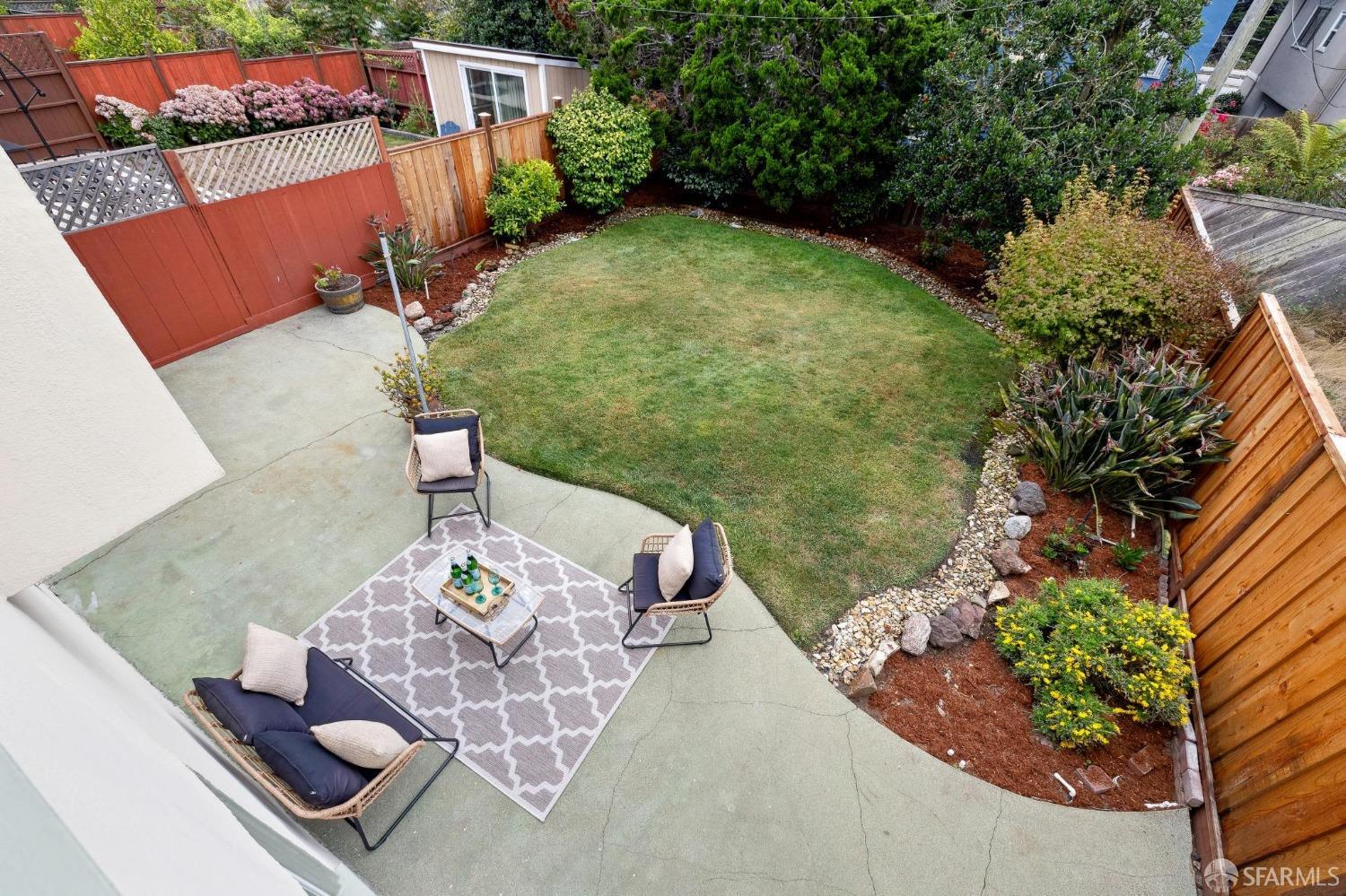 1555 Eucalyptus Drive