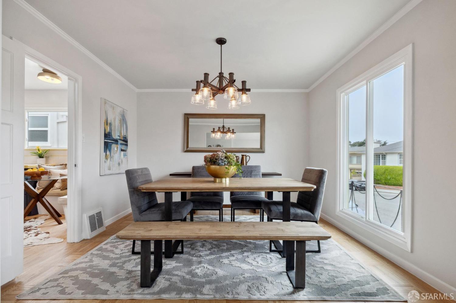 1555 Eucalyptus Drive