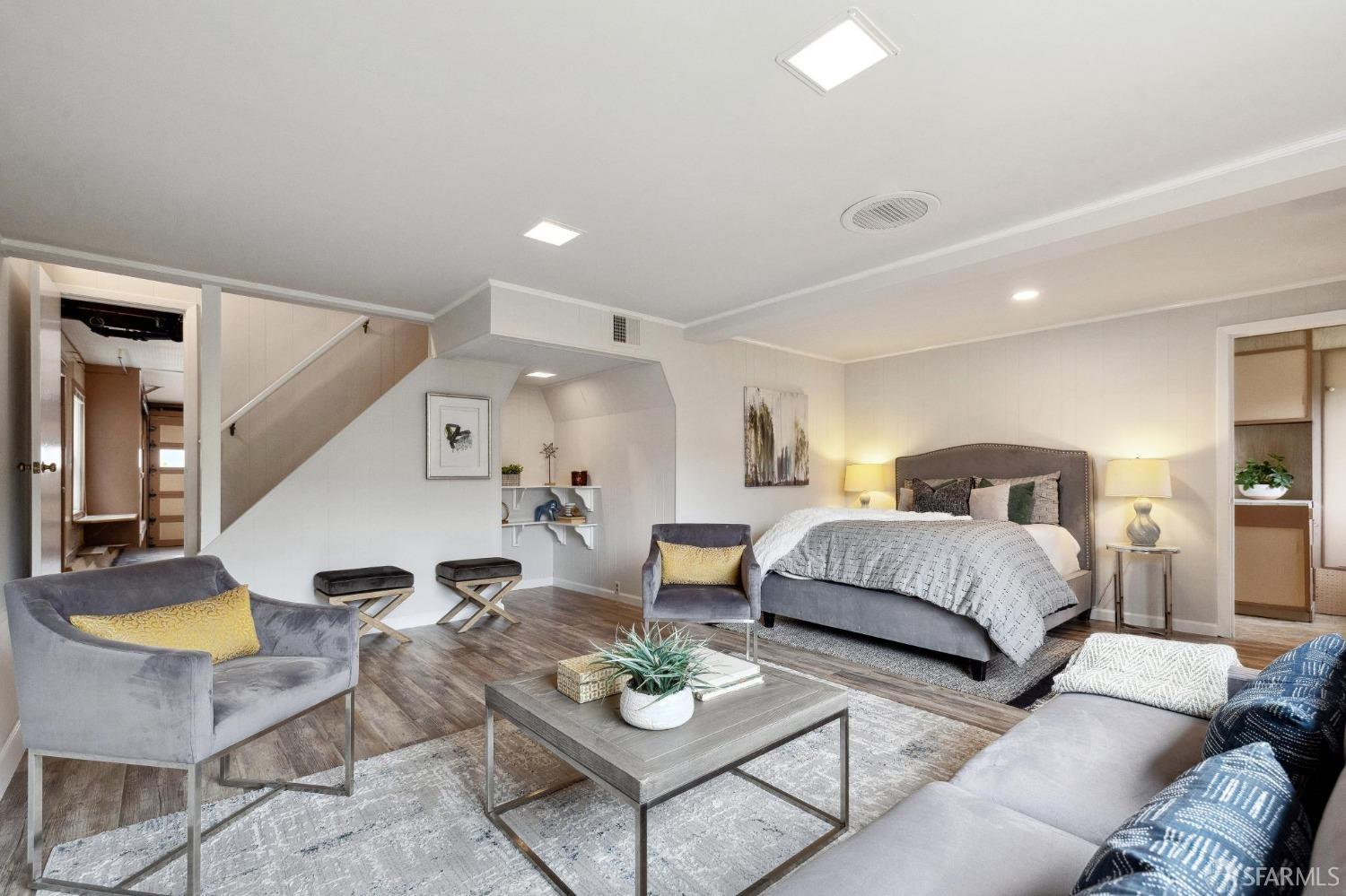 1555 Eucalyptus Drive