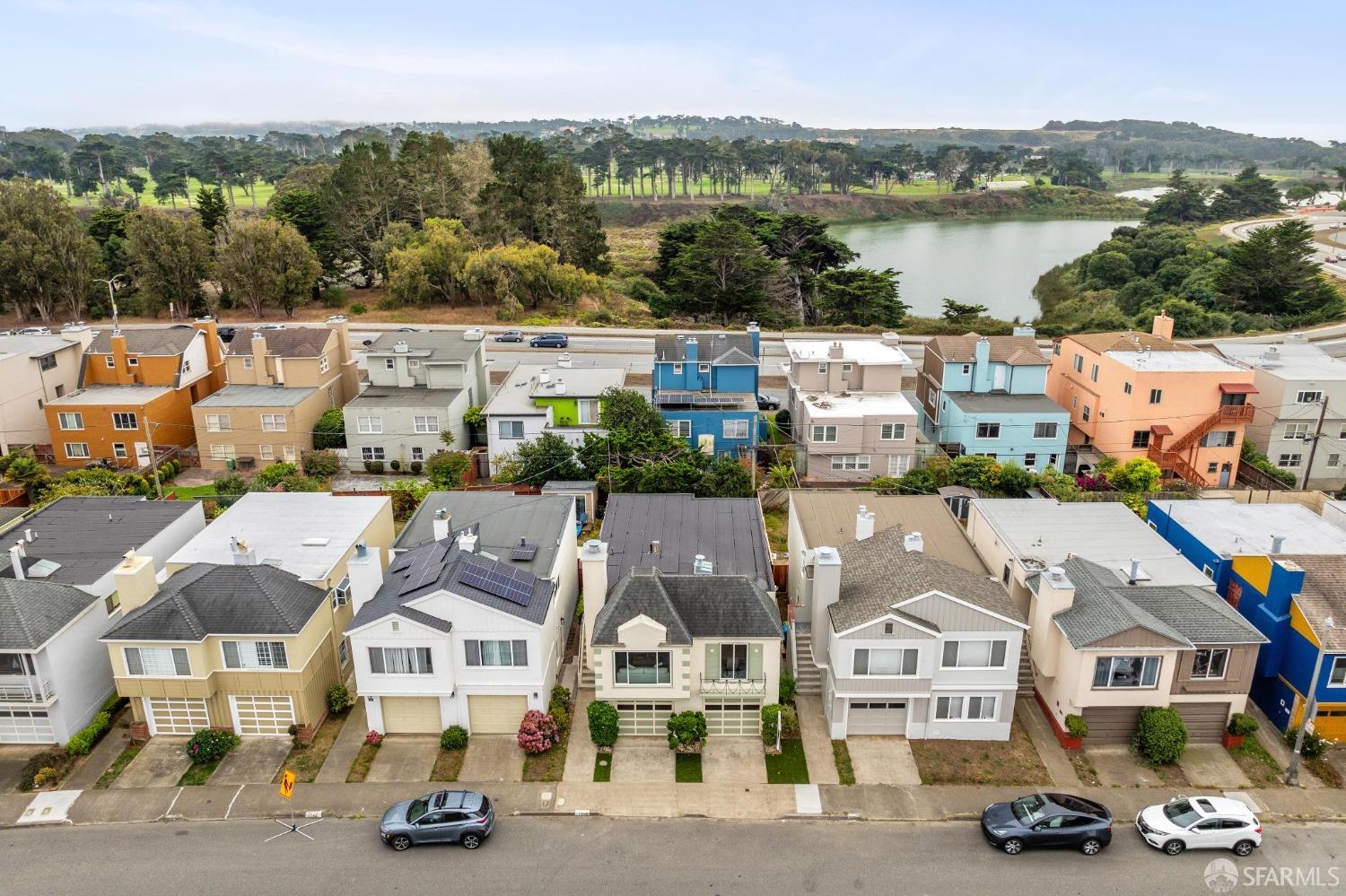 1555 Eucalyptus Drive