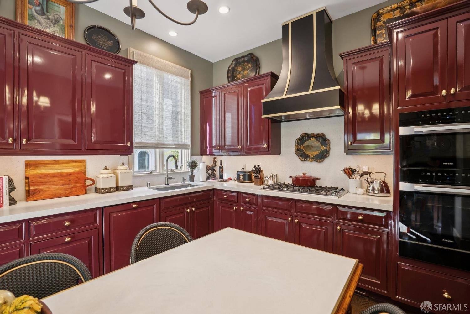 165 Francisco Street # 11