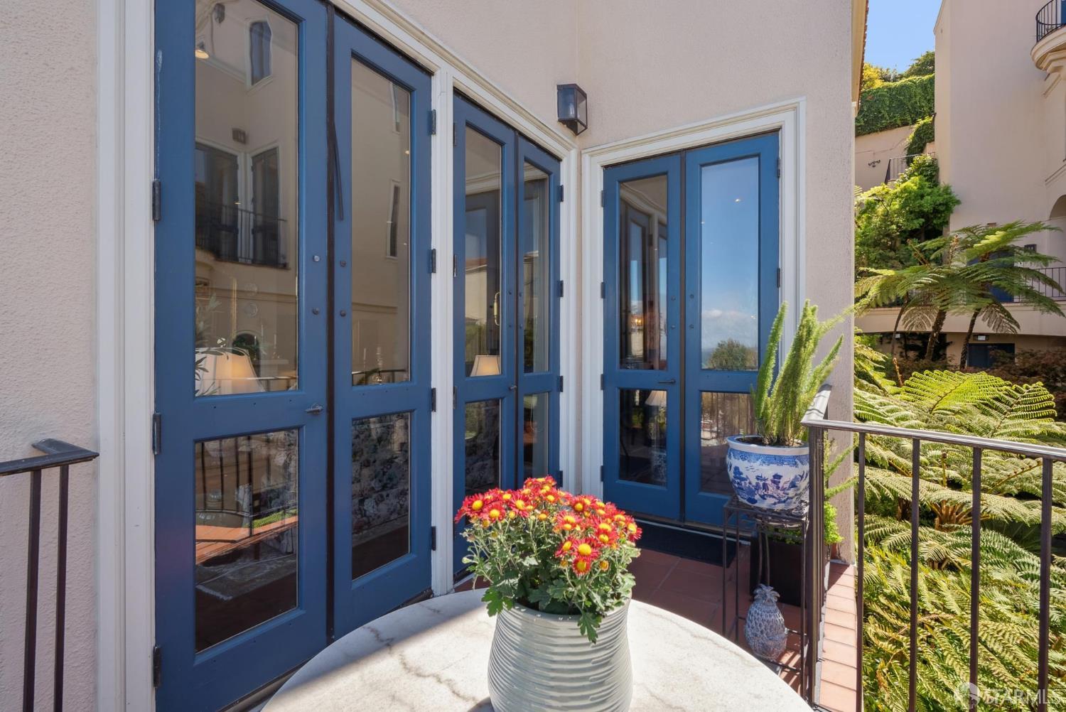 165 Francisco Street # 11