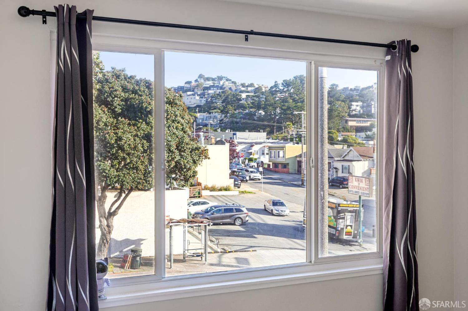 619 Monterey Boulevard