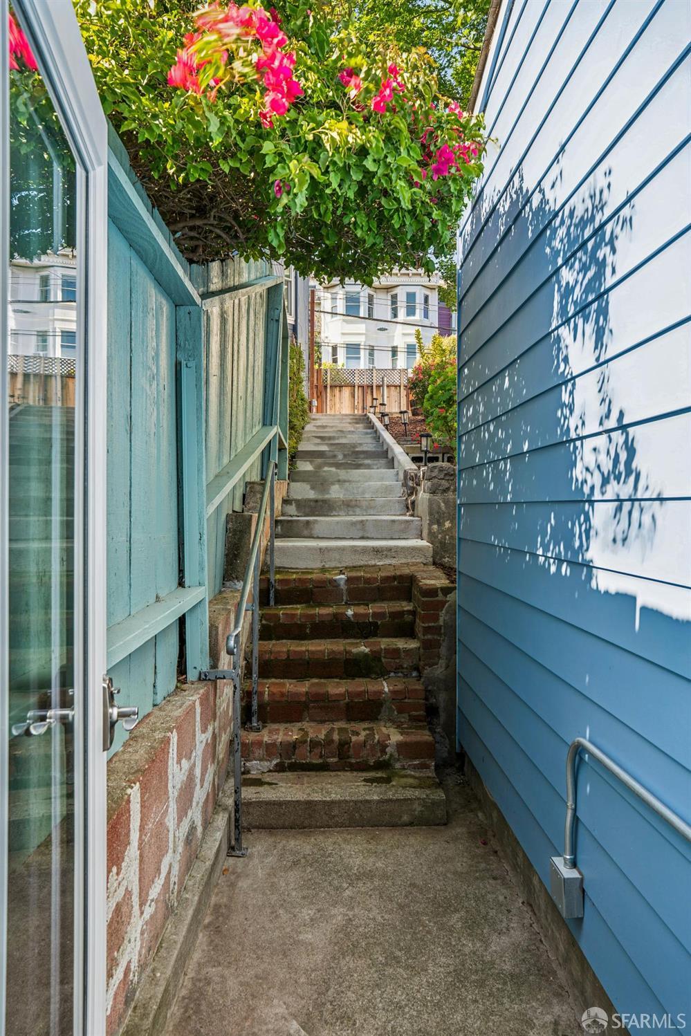 132 Corbett Avenue