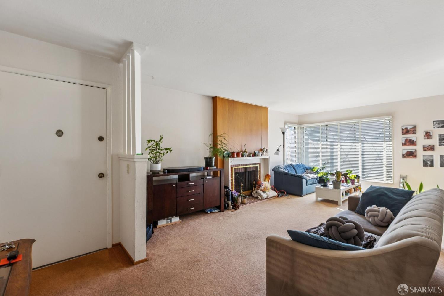 61 Clairview Court