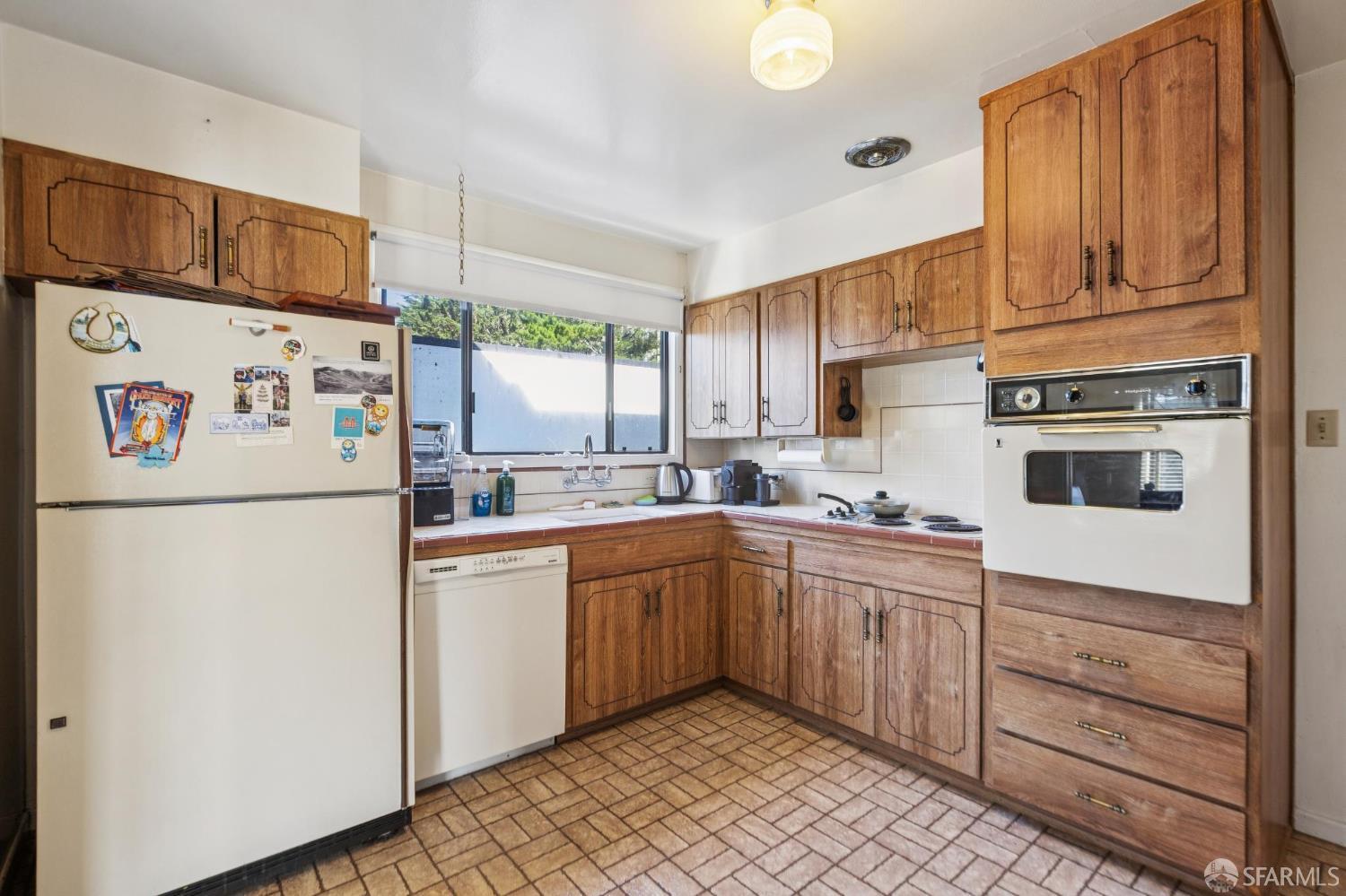 61 Clairview Court