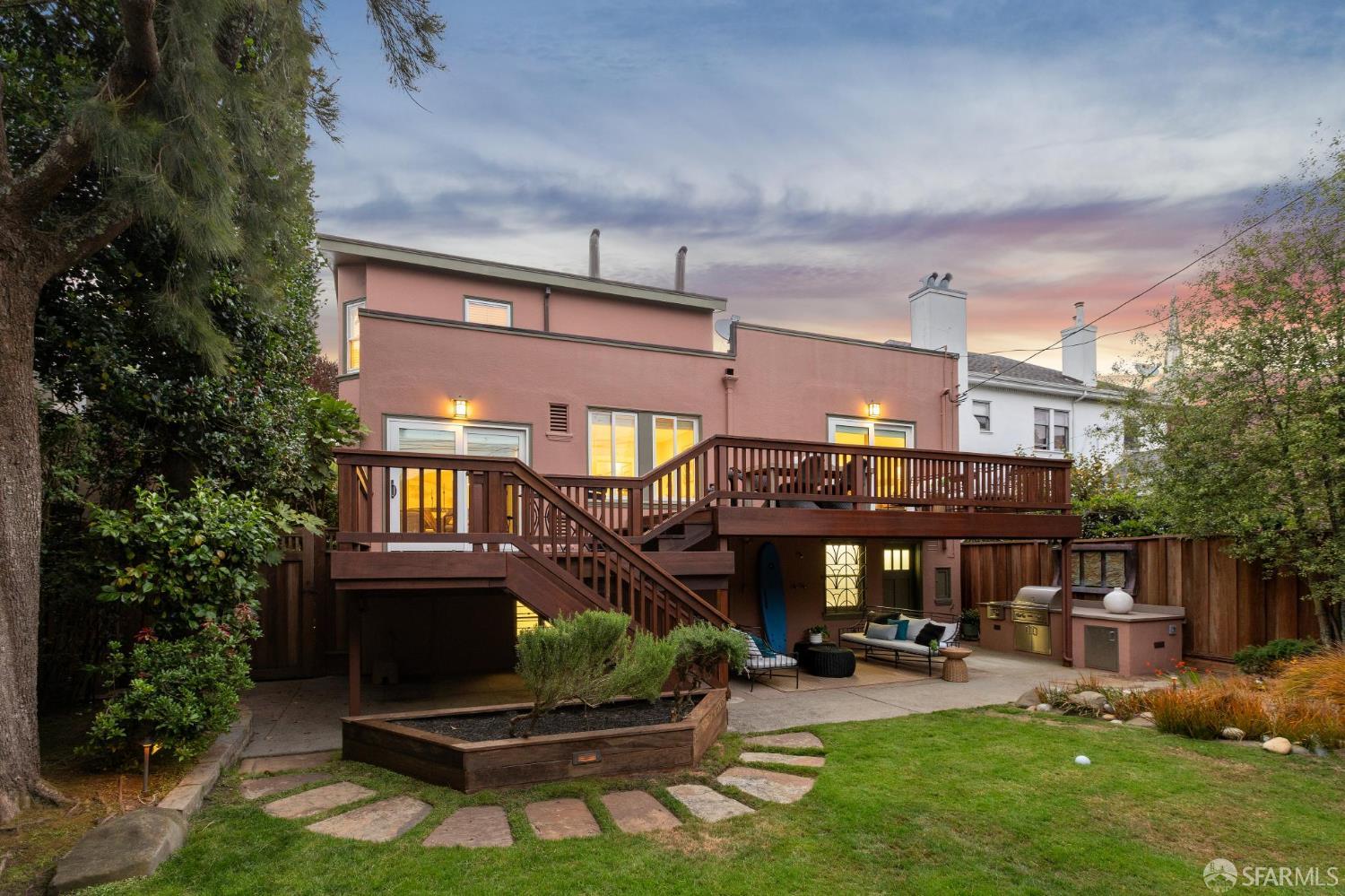 417 Dewey Boulevard