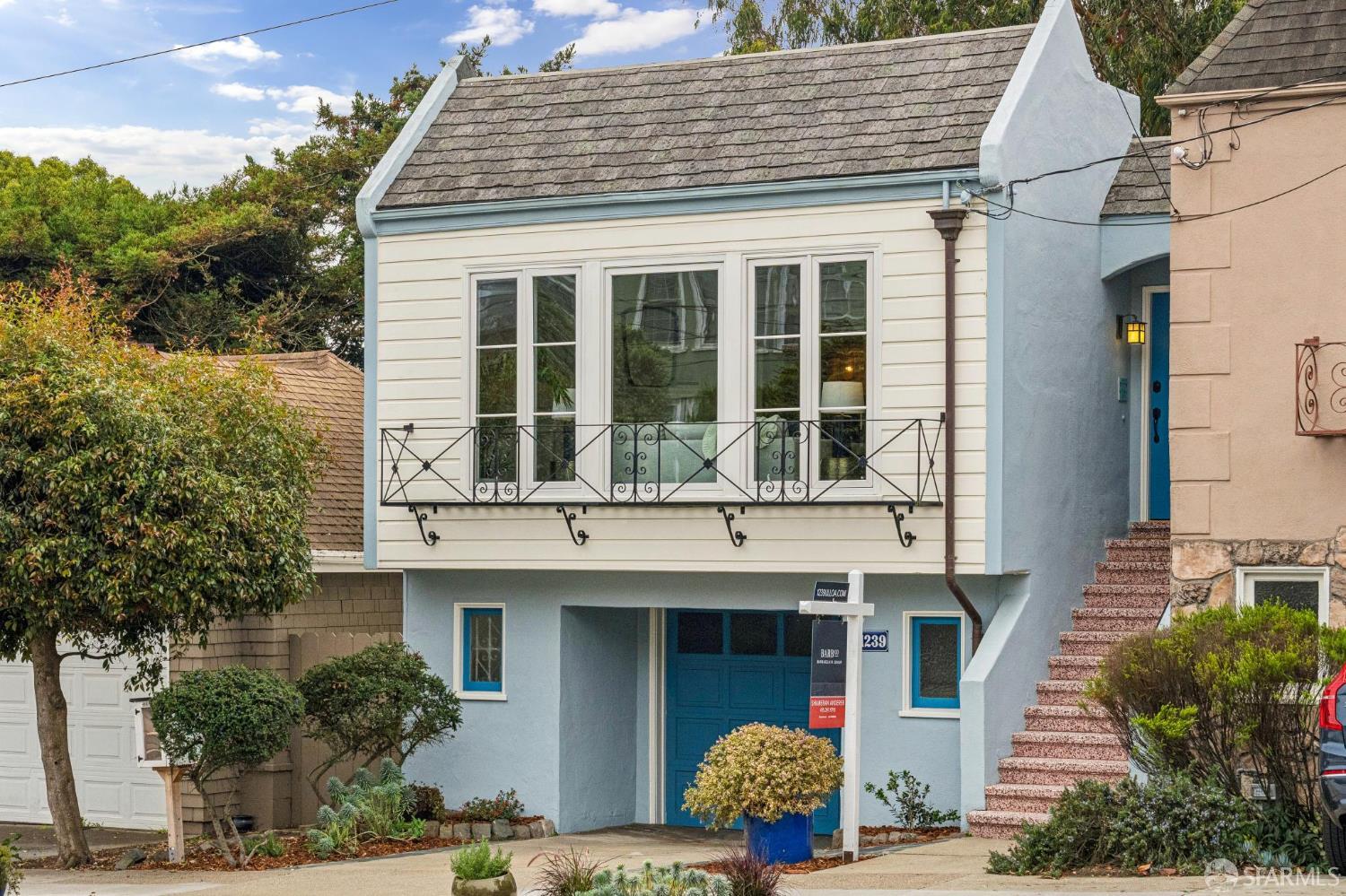 1239 Ulloa Street