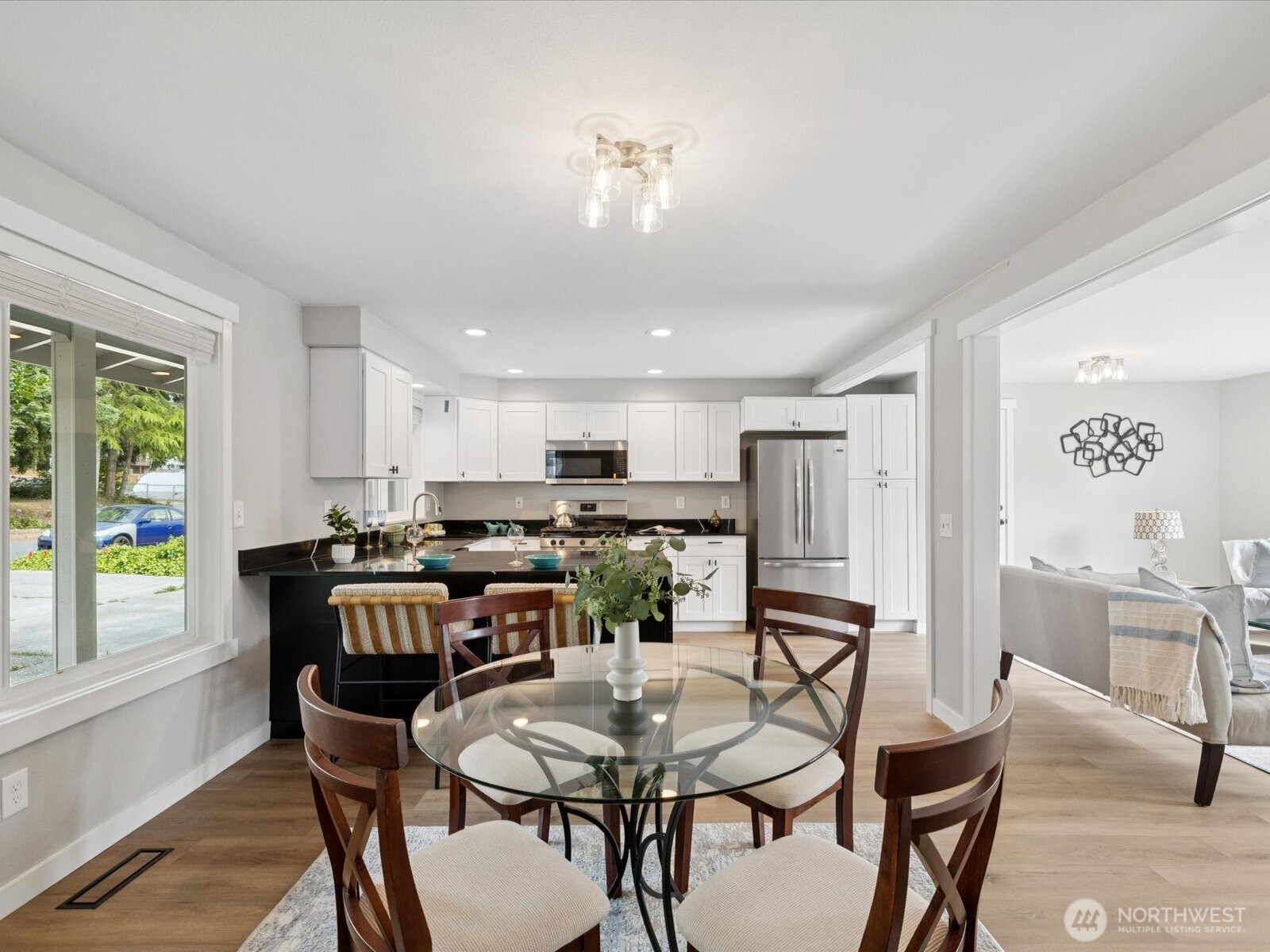 652 SW Judson Drive