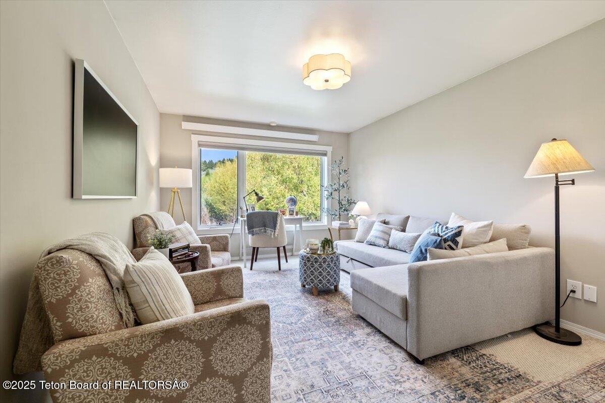 818 A POWDERHORN Lane