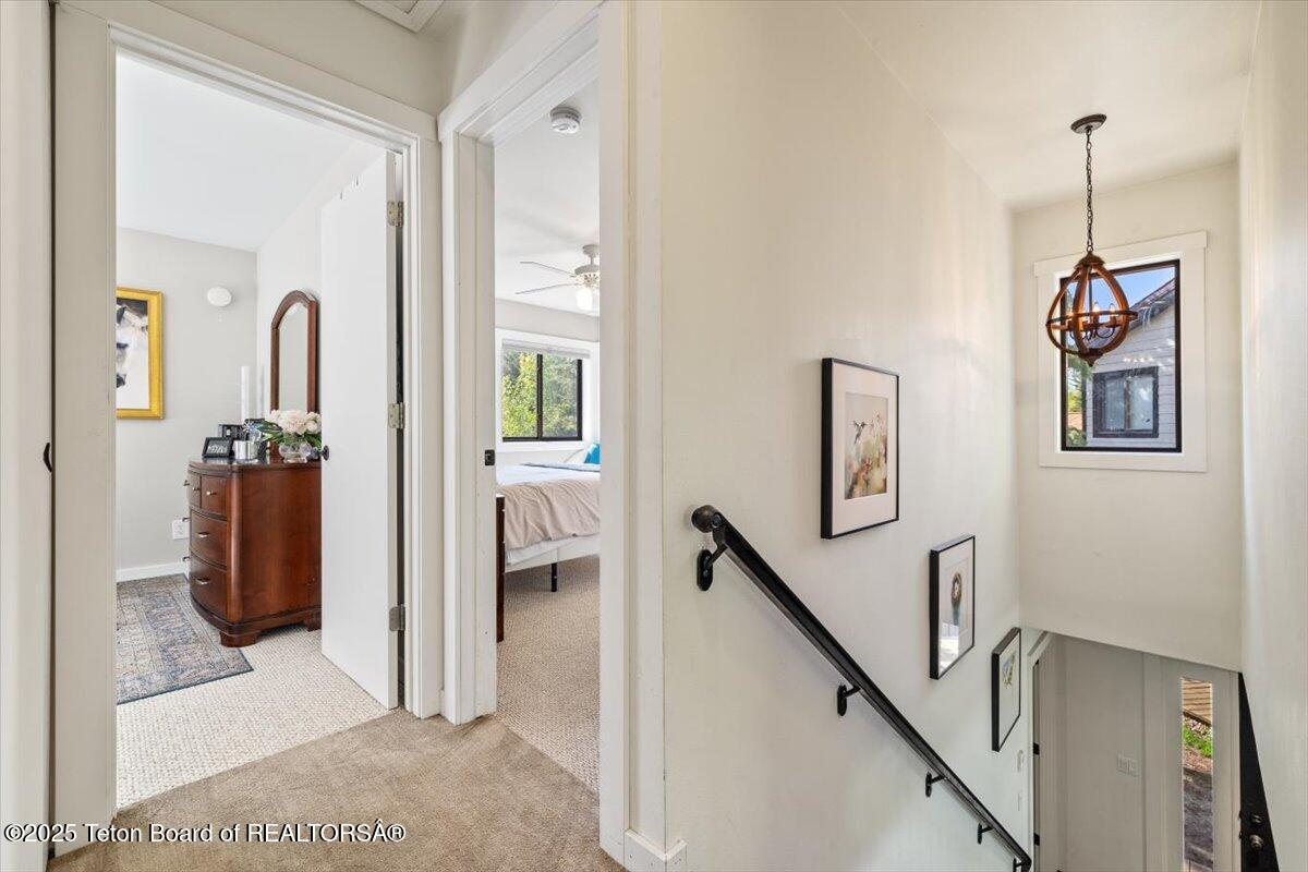 818 A POWDERHORN Lane