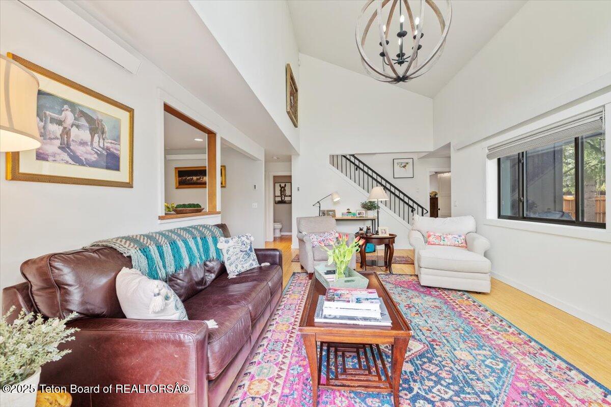 818 A POWDERHORN Lane