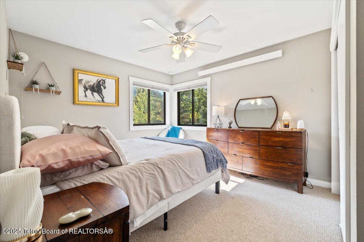 818 A POWDERHORN Lane