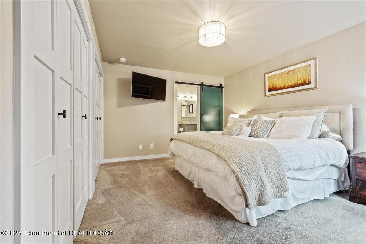 818 A POWDERHORN Lane