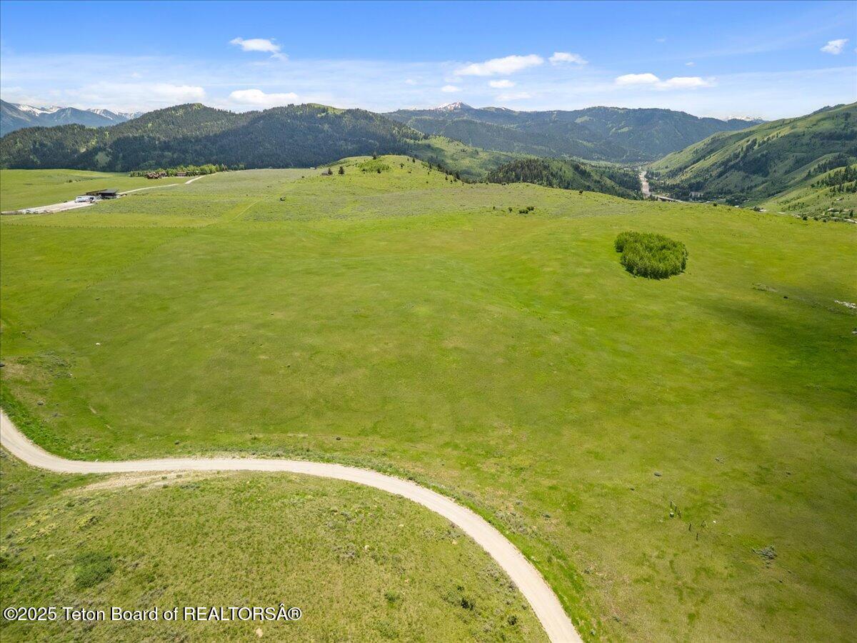 3110 E WILDHORSE Road