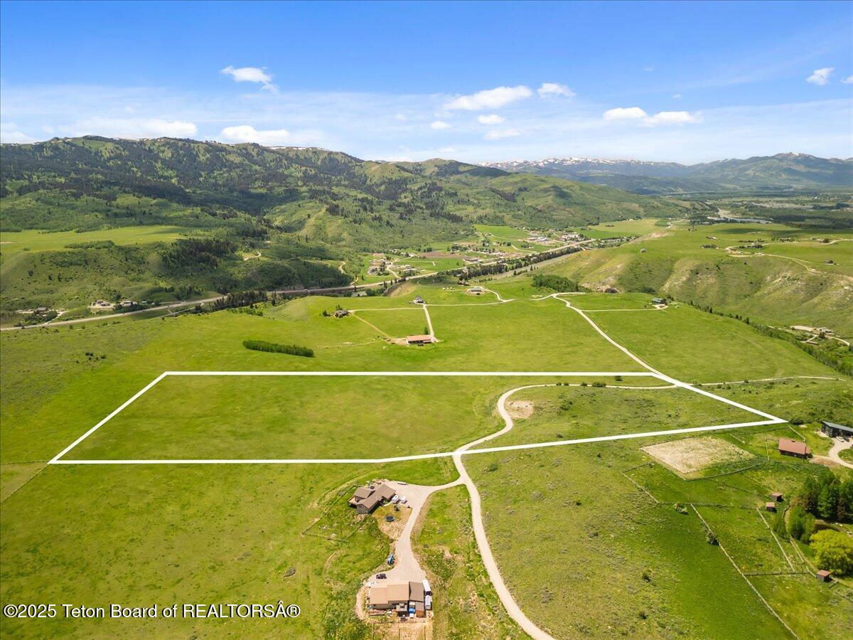 3110 E WILDHORSE Road