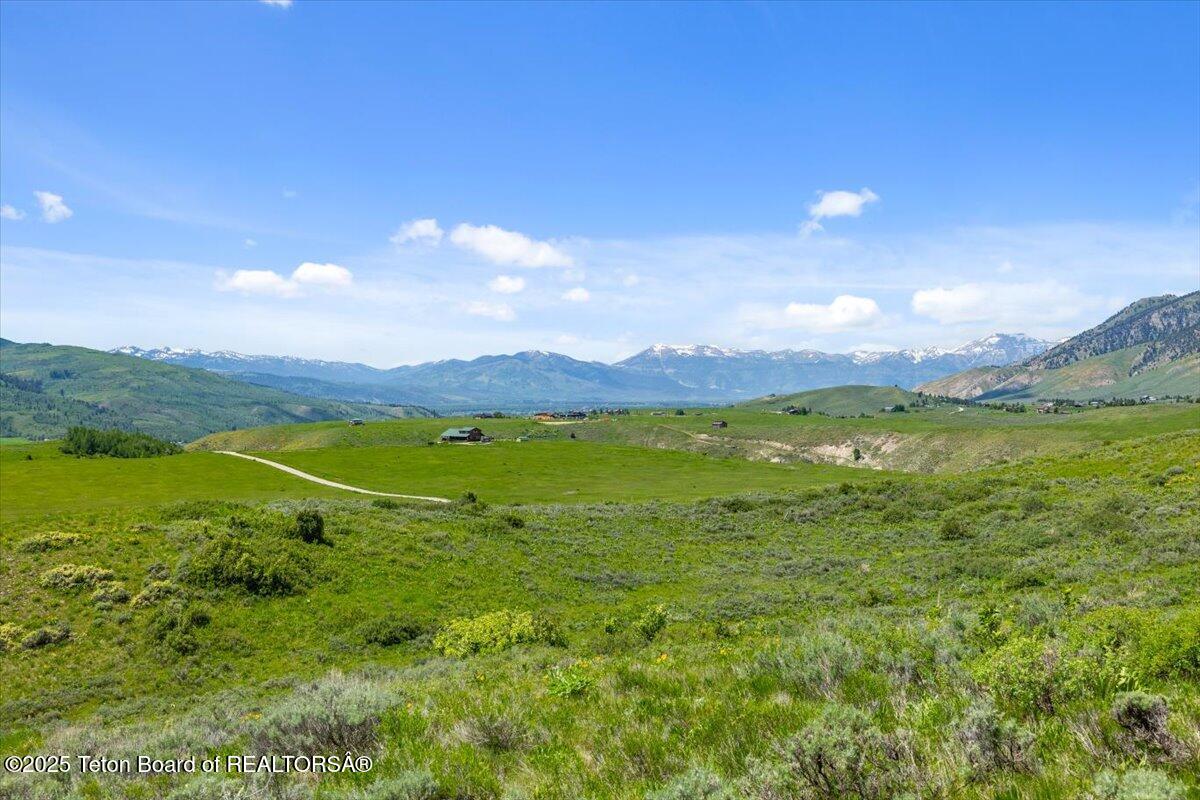 3110 E WILDHORSE Road