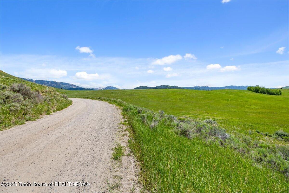 3110 E WILDHORSE Road