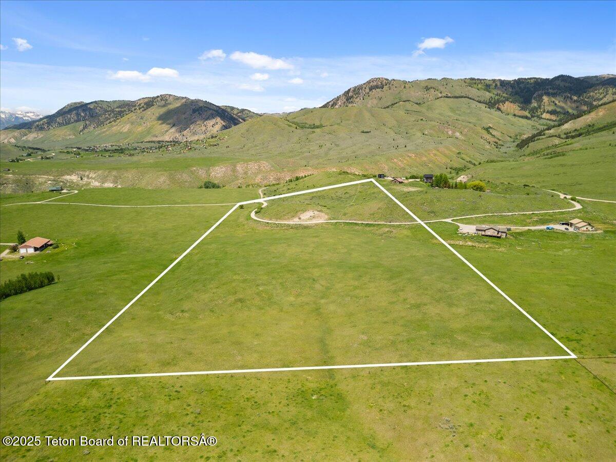 3110 E WILDHORSE Road