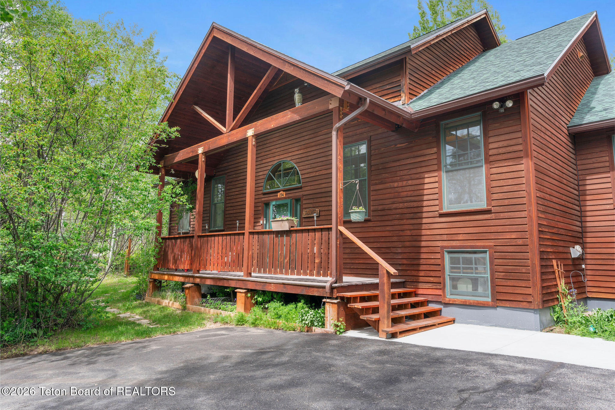 134 PINE Drive