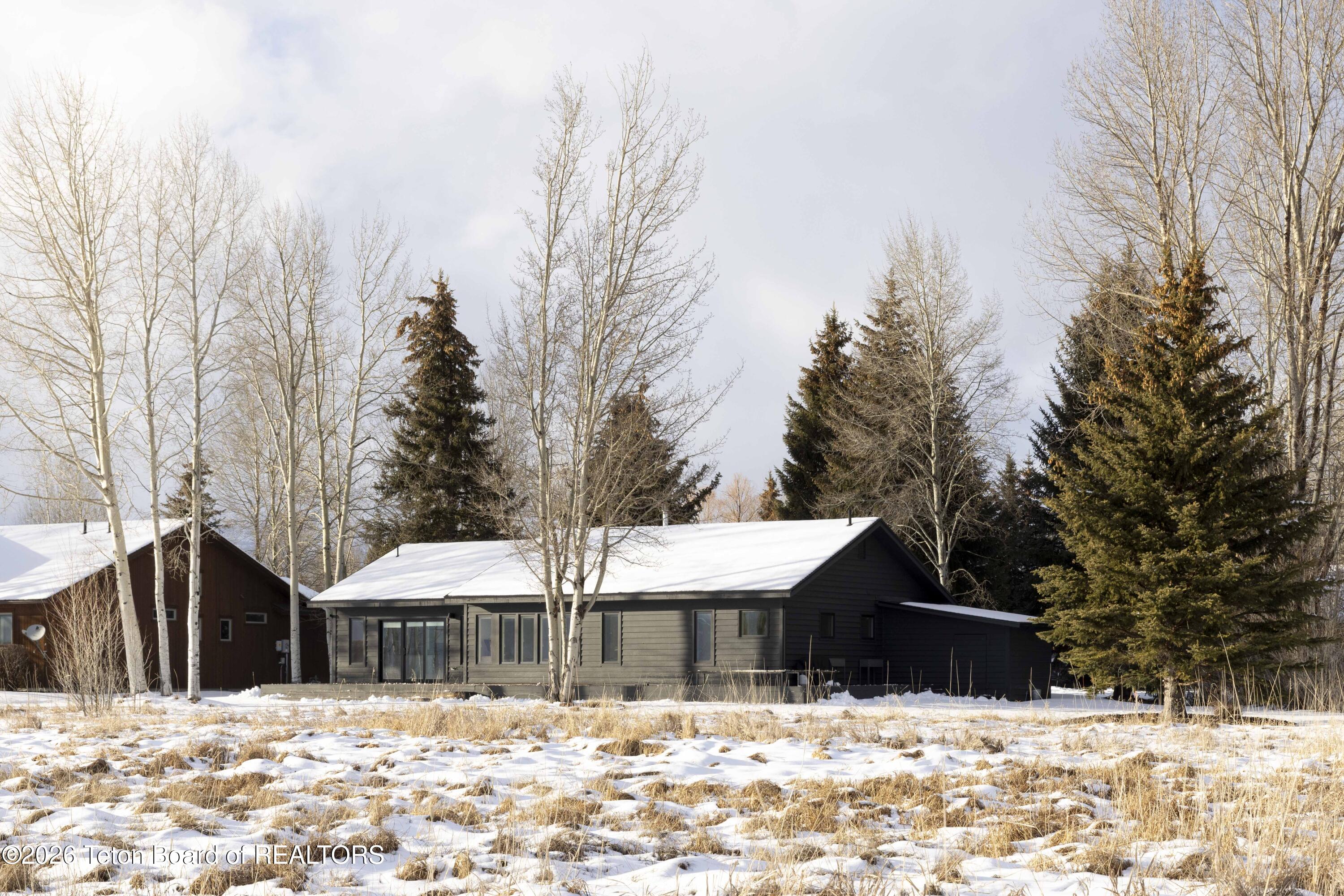 1500 W CLYDESDALE Drive