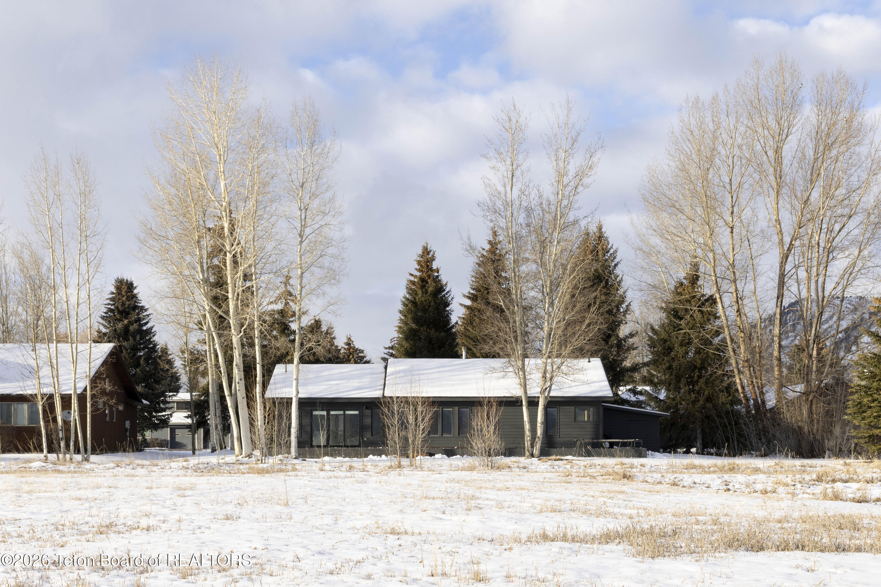 1500 W CLYDESDALE Drive