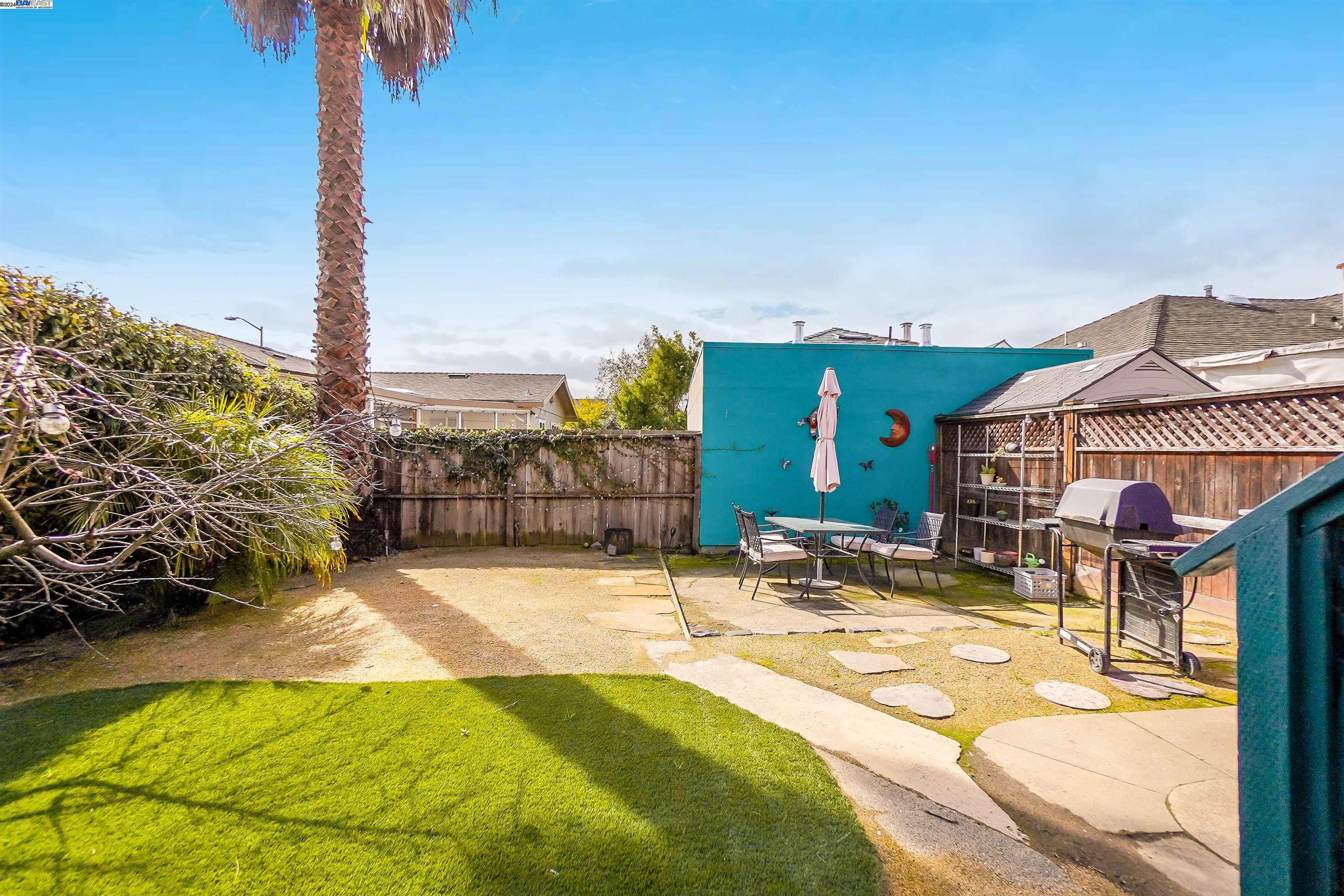 3316 Laguna Way