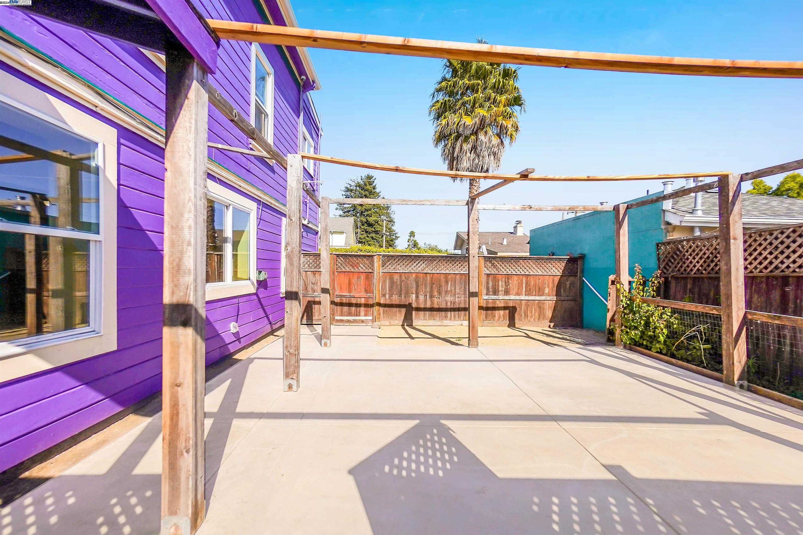 3316 Laguna Way