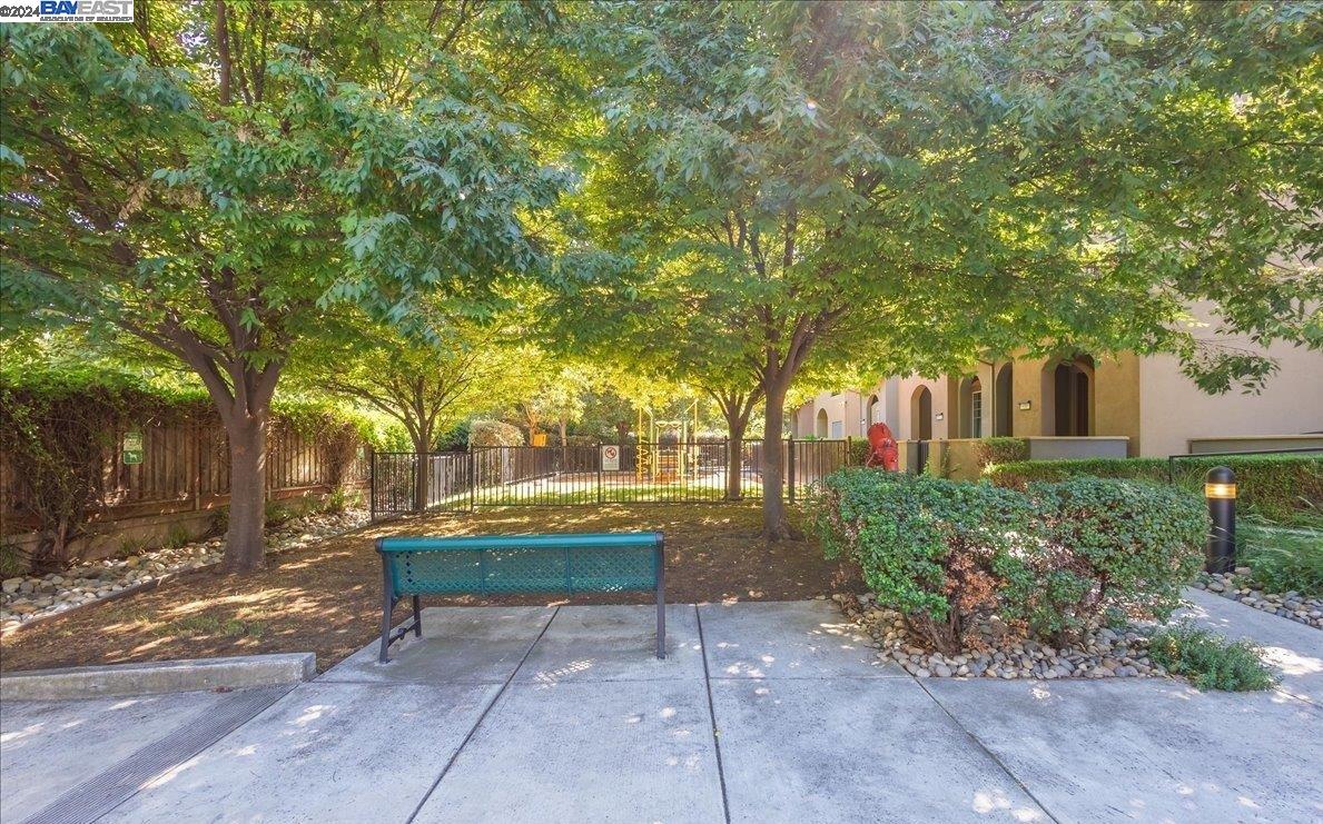 620 Almaden Walk Loop