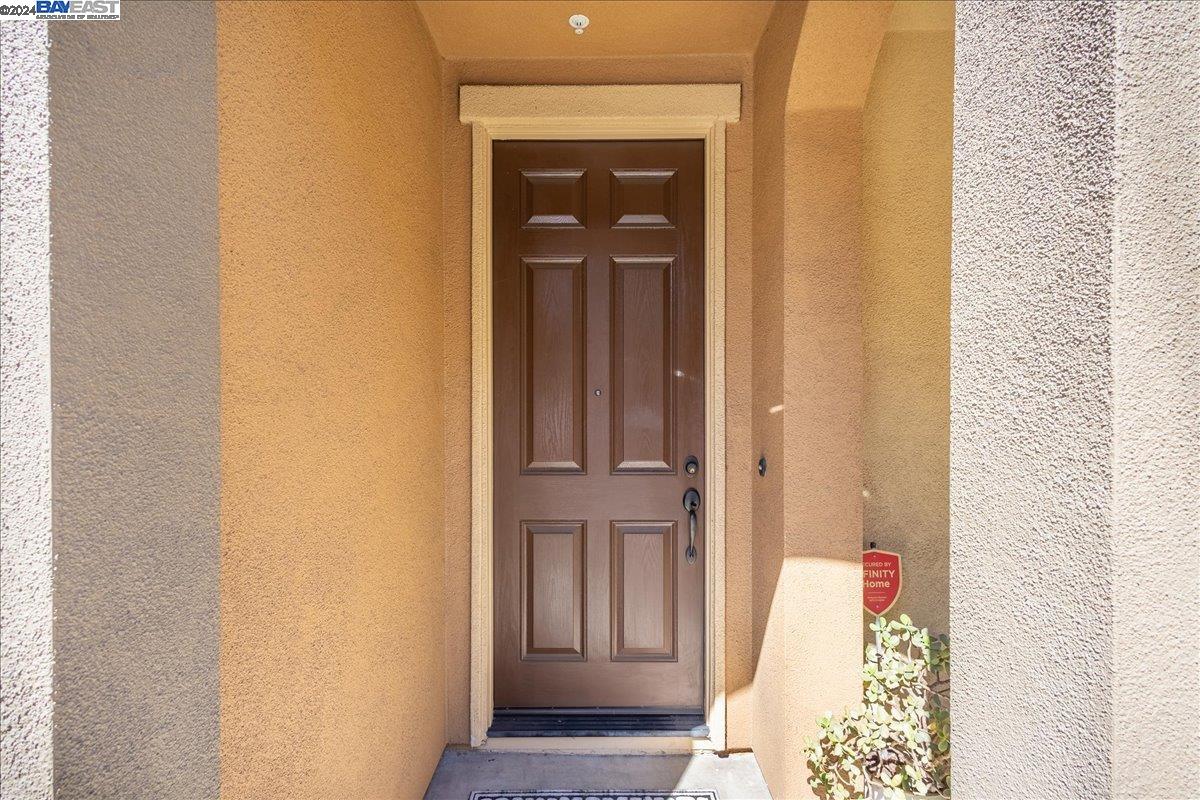620 Almaden Walk Loop