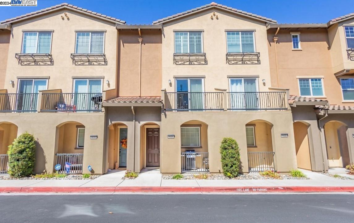 620 Almaden Walk Loop